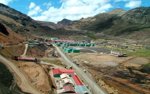 volcan-compañia-minera-mina-carahucra