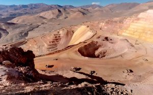 minera-hampton-proyecto-los-calatos