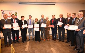 Instituto-en-Ciencias-de-la-Tierra-reconoce-a-líderes-que-hacen-grande-al-Perú