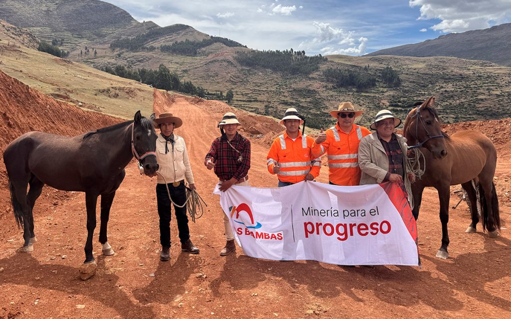 las-bambas-quehuincha-estrena-pista-hipica-y-mejora-vial