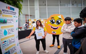 minem-mineria-moderna-jovenes-universitarios