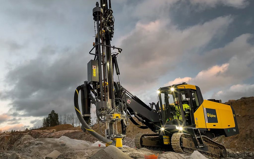 rio-silver-mario-norte-plata-peru