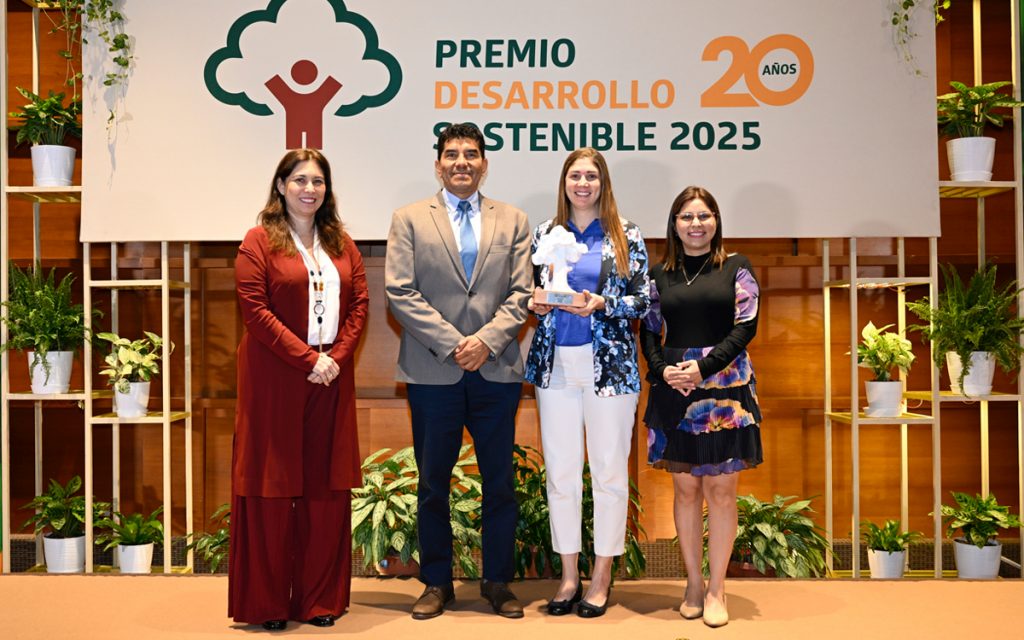 beca-ferreyros-dreambig-snmpe