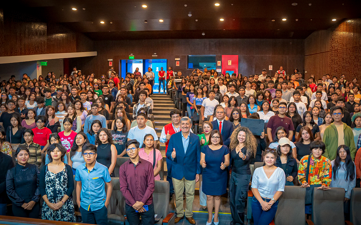 anglo-american-400-becas-jovenes-de-moquegua