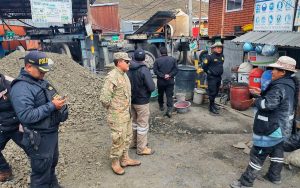 ejercito-del-peru-mineria-ilegan-la-rinconana-puno
