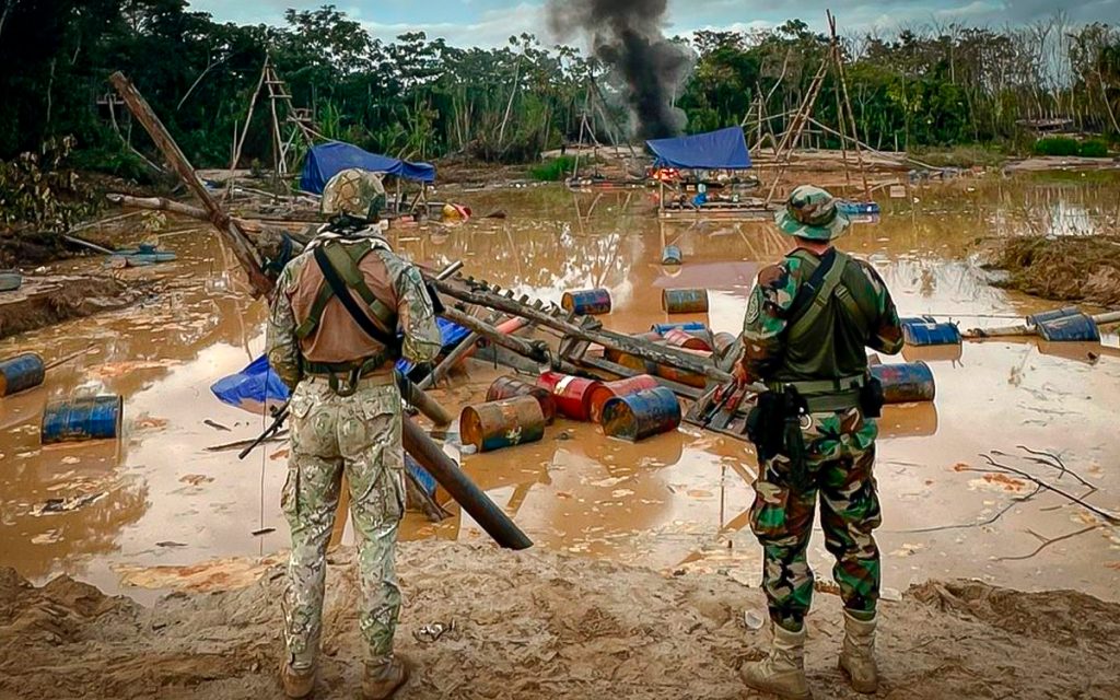 madre-de-dios-mineria-ilegal-fema-ejercito-del-peru