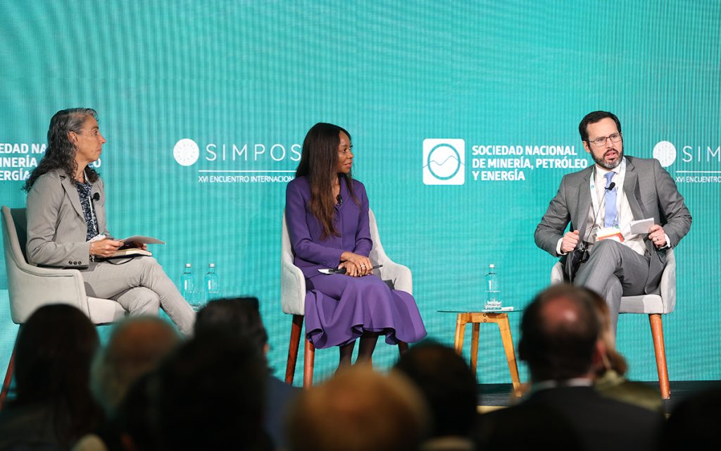 xvi-simposio-el-peru-necesita-una-estrategia-de-largo-plazo-para-convertir-el-boom-minero-en-desarrollo-sostenible