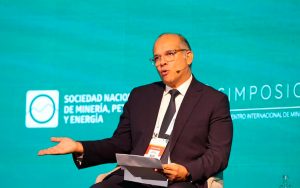 xvi-simposio-el-peru-solo-aprovechara-la-cartera-de-64000-millones-de-dolares-en-proyectos-mineros-con-reformas-urgentes