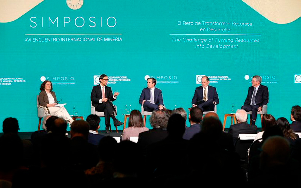 xvi-simposio-empresas-mineras-plantean-fortalecer-proveedores-locales-y-capacidades-territoriales-para-transformar-recursos-en-desarrollo
