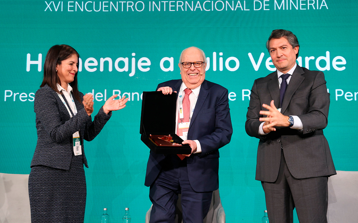 julio-velarde-xvi-simposio-snmpe