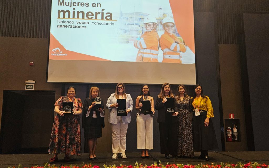 minera-las-bambas-mujeres-en-mineria