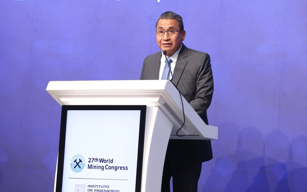 ministro-de-energia-y-minas-proyecta-inversiones-mineras-en-2026