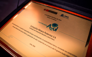 minera-poderosa-renueva-certificado-azul-por-el-uso-eficiente-y-sostenible-del-agua-en-sus-operaciones
