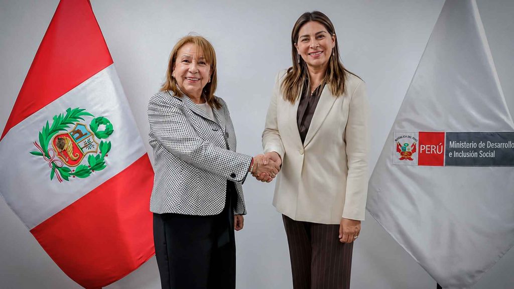 WIM Perú y Midis impulsarán carreras STEM entre jóvenes usuarias de programas sociales.