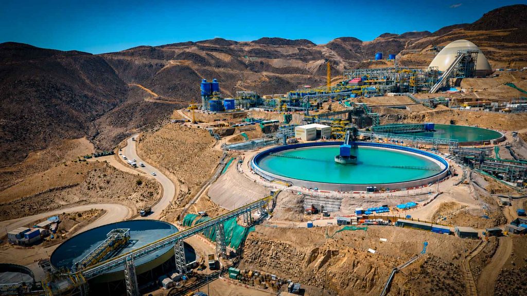 Anglo American proyecta invertir US$ 1,648.9 millones en Quellaveco