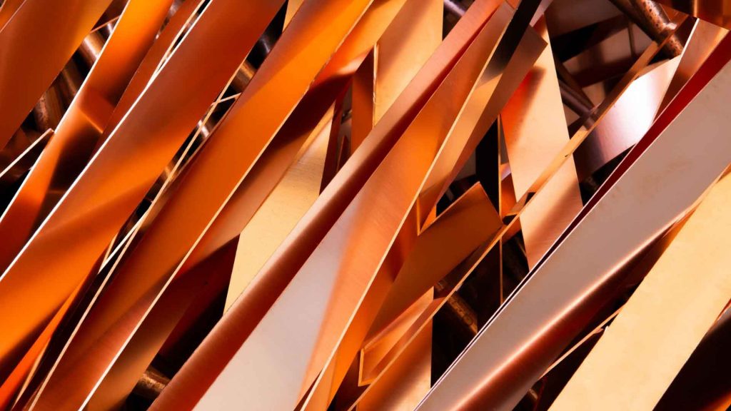 Cobre y electrificación enfrentan una creciente brecha de suministro mundial hacia 2030