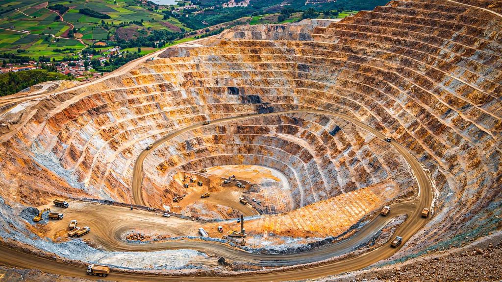 Summa Gold incorpora camiones y excavadoras con tecnología china por casi US$ 15 millones