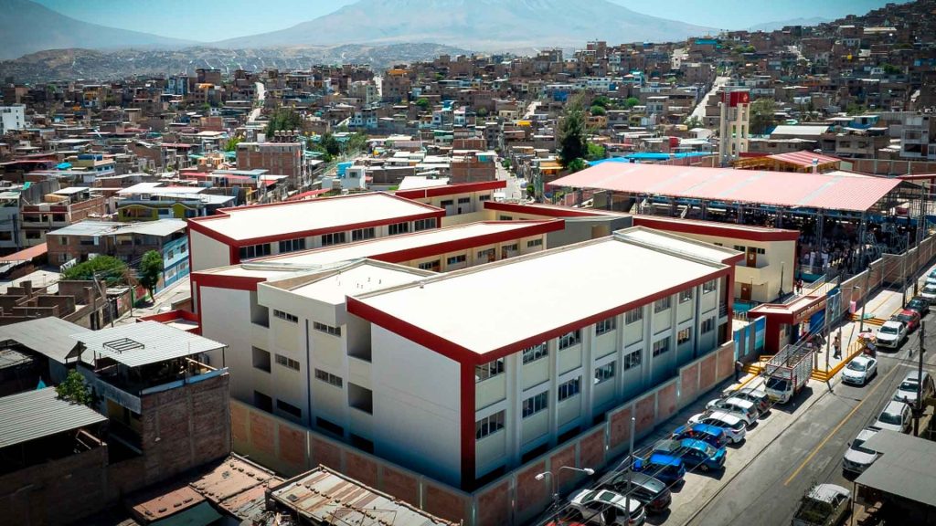 Ferreyros impulsa Obras por Impuestos para mejorar infraestructura en Perú