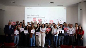 Grupo Flesan durante la recertificación de cuatro normas ISO
