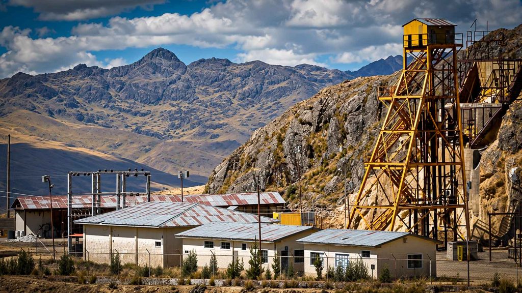 Instalaciones de la unidad minera Julcani de Buenaventura en Huancavelica