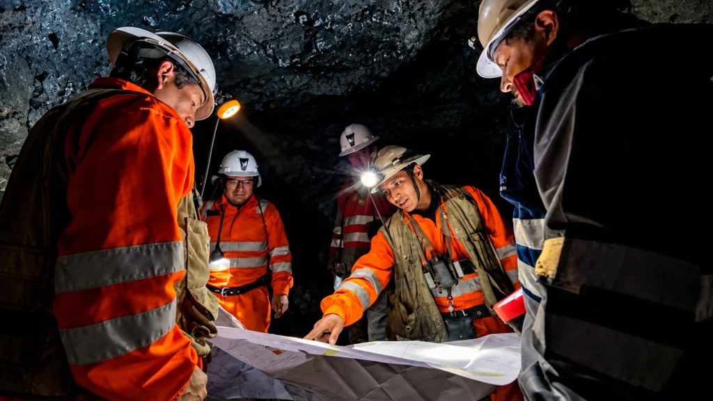 Proyecto Nueva Recuperada de Silver X Mining en Perú, donde la compañía amplía su capacidad de procesamiento.